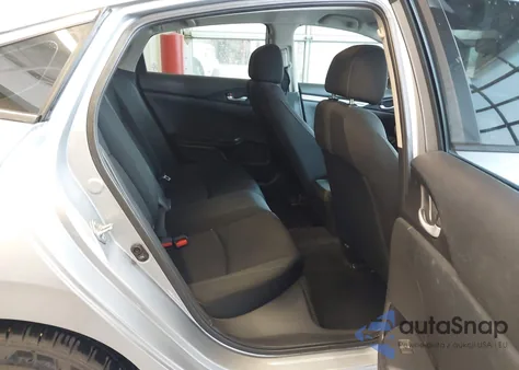 2018 Honda Civic Lx z USA, uszkodzony, nr VIN 19XFC2F52JE000865